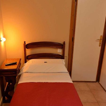 Hotel Properzio Ассизи Экстерьер фото