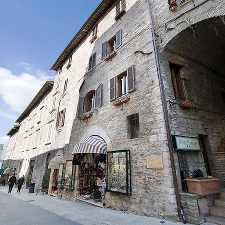 Hotel Properzio Ассизи Экстерьер фото
